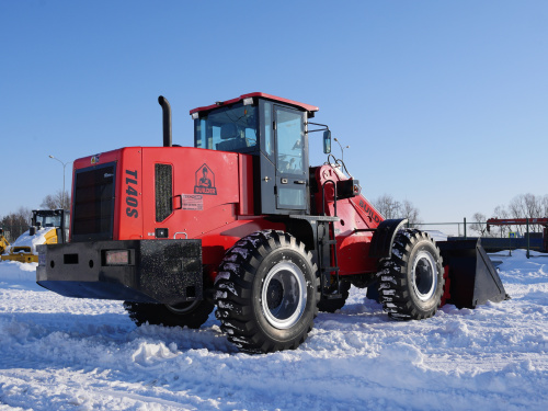 телескопический погрузчик builder tl40s
