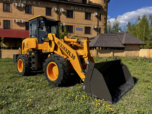 фронтальный погрузчик builder zl30